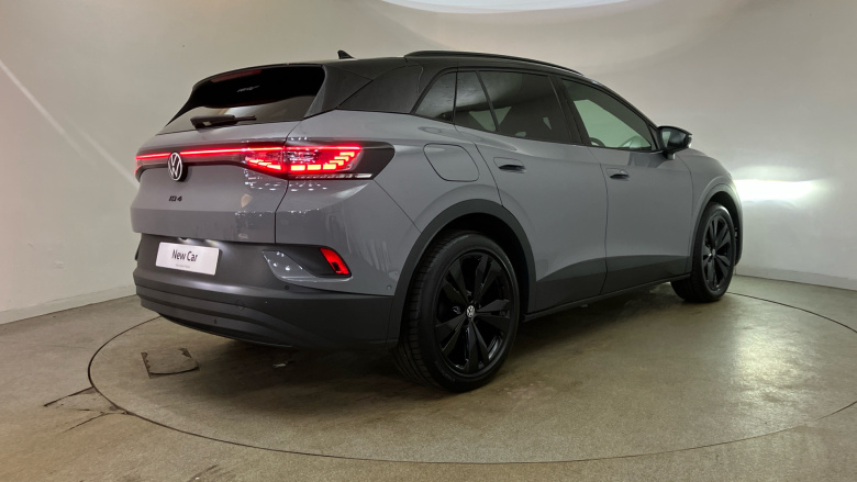 Volkswagen ID.4 210kW Black Edition Pro 77kWh 5dr Auto Electric Estate